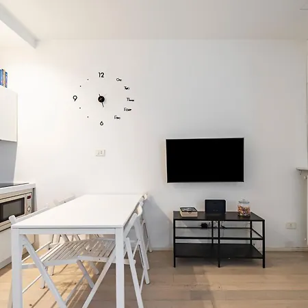 Milano Apartments Vigevano 41 Exterior photo